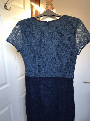 Beautiful Next Lace Dress Size 10 - Picture 4 of 5