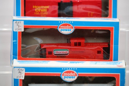 Custom HO 40' Boxcar Hormel Chili, Dinty Moore and Hormel Caboose - OG Boxes - Picture 4 of 20
