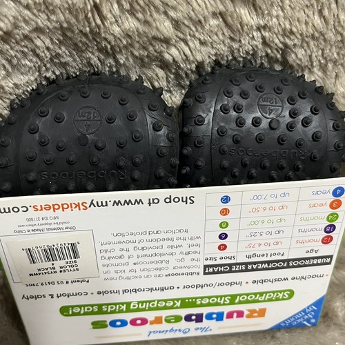 NEW Rubberoos SkidProof Shoes Slipper Black Football Basketball Size 4, 12months - Picture 4 of 10