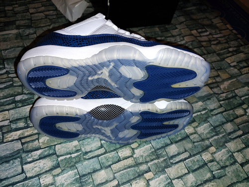 Talla 7Y-Nike Air Jordan Retro 11 Bajo (CD6847 102) Piel de Serpiente Azul Marino NUEVO - Imagen 4 de 6