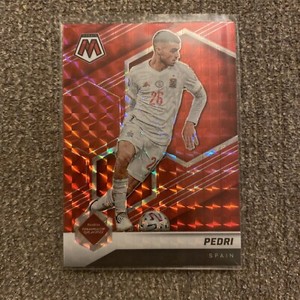 2021-22 Panini Mosaic FIFA Road World Cup Red Prizm #130 Pedri