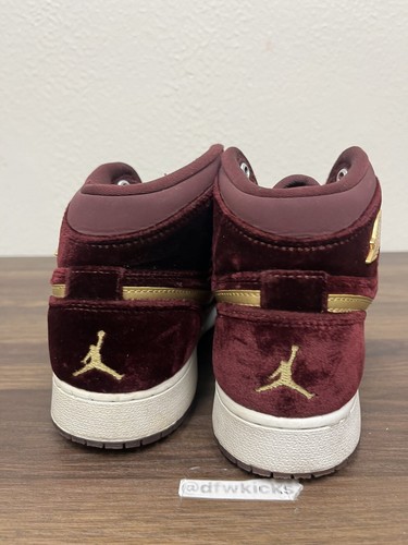 2016 AIR JORDAN 1 EREDITIERA GG' VELLUTO 832596 640 ORO ROSSO VELLUTO 5,5 anni - Foto 6 di 8