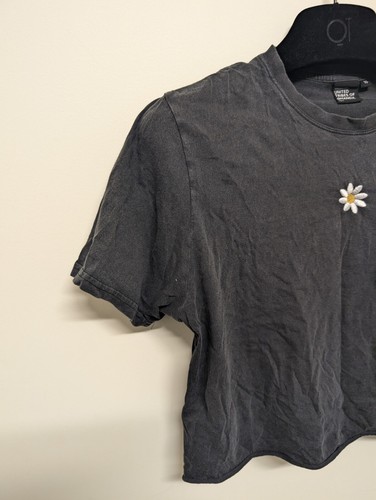 United Tribes Of Ghanda T-Shirt Womens 10 Black Short Sleeve Crop Top Flower - Picture 2 of 6