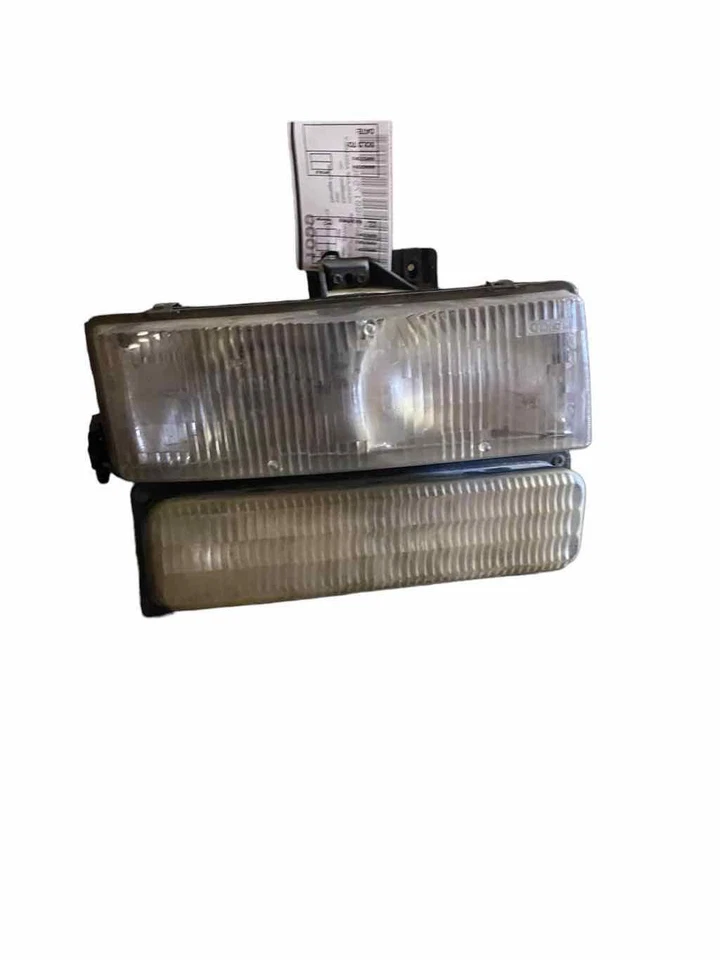 98 99 00 01 02 GMC VAN SAVANA 1500 Conjunto Faro Pasajero Derecho Foto 3 de 4