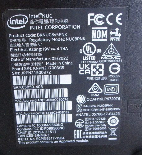 Intel BKNUC8V5PNK NUC Kit w/all acc. New Surplus Crumpled Box / S4 - Picture 2 of 15