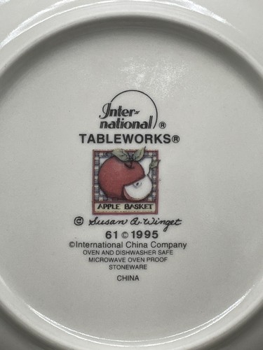 Susan Winget Dessert Plates Apple Basket 7 1/2" International Tableworks 1995 - Picture 7 of 10