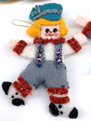 Bucilla Old Woman in the Shoe Christmas Ornaments Felt Jeweled Beaded Sequin Vtg - Picture 4 of 11