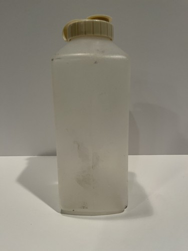 Vtg Rubbermaid Servin Saver 2 Quart Drink Bottle Container Almond Flip Top Lid - Picture 2 of 5