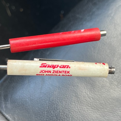 Vintage Snap On Magnetic End Advertising Flathead Screwdrivers set of 2 - Picture 3 of 6