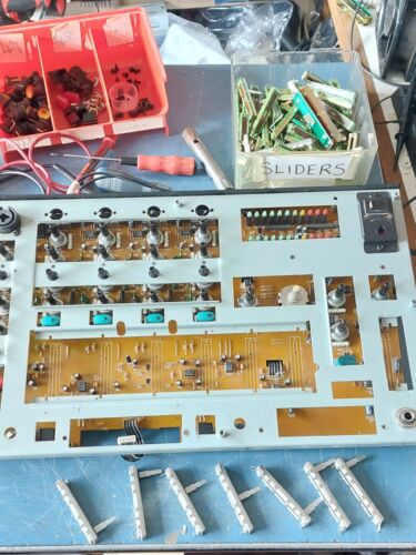 Citronic Professional CDM10:4 DJ Mixer. (Refurbished) - Picture 11 of 15