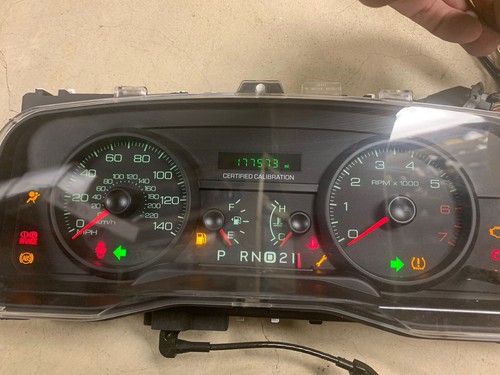 REBUILT REMAN 2007-2011 FORD CROWN VICTORIA DASHBOARD INSTRUMENT CLUSTER 177k