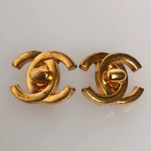 CHANEL CC Turnlock Studs Earrings Clip-On 95A Gold Plated Made in France - Picture 3 of 5