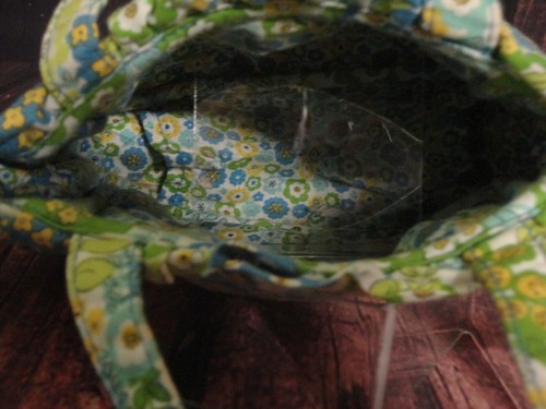 Vera Bradley Mini Purse With Magnetic Closure - Picture 3 of 4