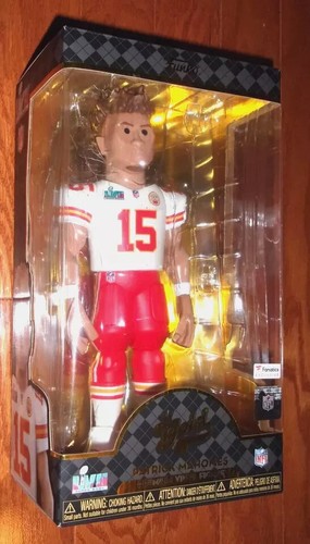 Funko Gold 12" Super Bowl LVII PATRICK MAHOMES Limited to 2023 Pcs Chiefs - Picture 2 of 2