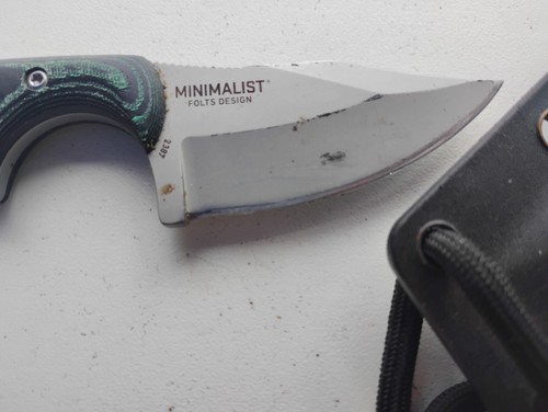 CRKT MINIMALIST 2387 NICE CLEAN GREAT SHAPE SHARP $15 OR BEST OFFER - Picture 2 of 4