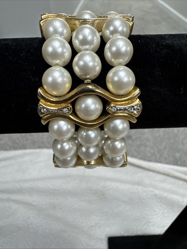 Bracciale Vintage 3 Fili Finte Perle Tono Oro 7” con Accenti Cristallo Scintillante - Foto 2 di 14
