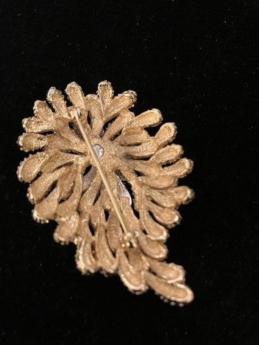 Vintage Panetta Brutalist Rhinestone Brooch Textured Coral-Like Design Signed - Picture 5 of 11