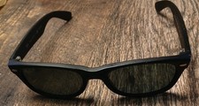 Brand New - Ray-Ban RB2132 Wayfarer Sunglasses -  Black Missing Logo On R Side
