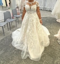 Davids Bridal Wedding Dress