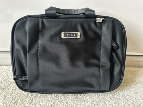 Tumi Voyageur Monaco Reisewäsche Kosmetik hängendes Kit Tasche Brandneu mit Etikett