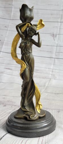 Escultura de bronce hecha a mano para dama sosteniendo flor romántica regalo de San Valentín sin precio base - Imagen 3 de 10