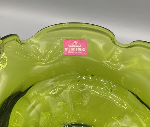 Vtg Viking Green Footed Basket w/Clear Applied Manganese Glass Handle UV Glow - Picture 3 of 10