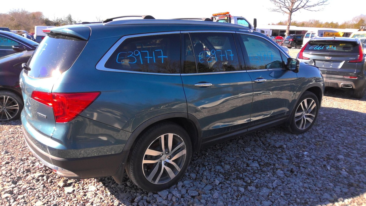 brainchild’s TOUR 2017 pilot 2017 HONDA PILOT TOURING - FULLY LOADED - MEMORY SEATS