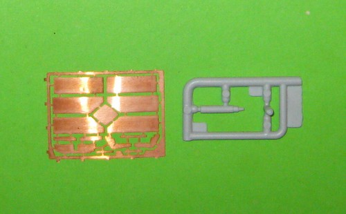 Unimodel 359 - 1/72 SP 10,5cm Stuh 44/2 Auf Jagdpanzer 38(T) WWII Plastic UM 359 - Picture 2 of 9