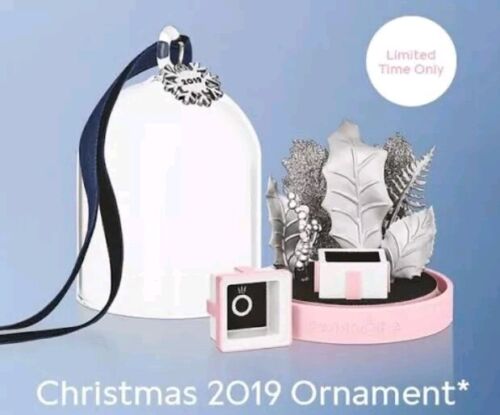New 2019 Pandora "Winter Wonderland" Collector's Hanging Ornament with Box Xmas- - Picture 3 of 10