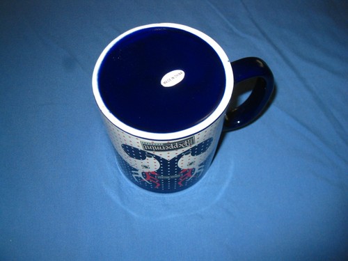 Hiram Walker Peppermint Schnapps mug - Picture 4 of 5