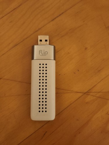 Flip UltraHD Video Camera Bundle. Tested Works Great - Picture 8 of 15