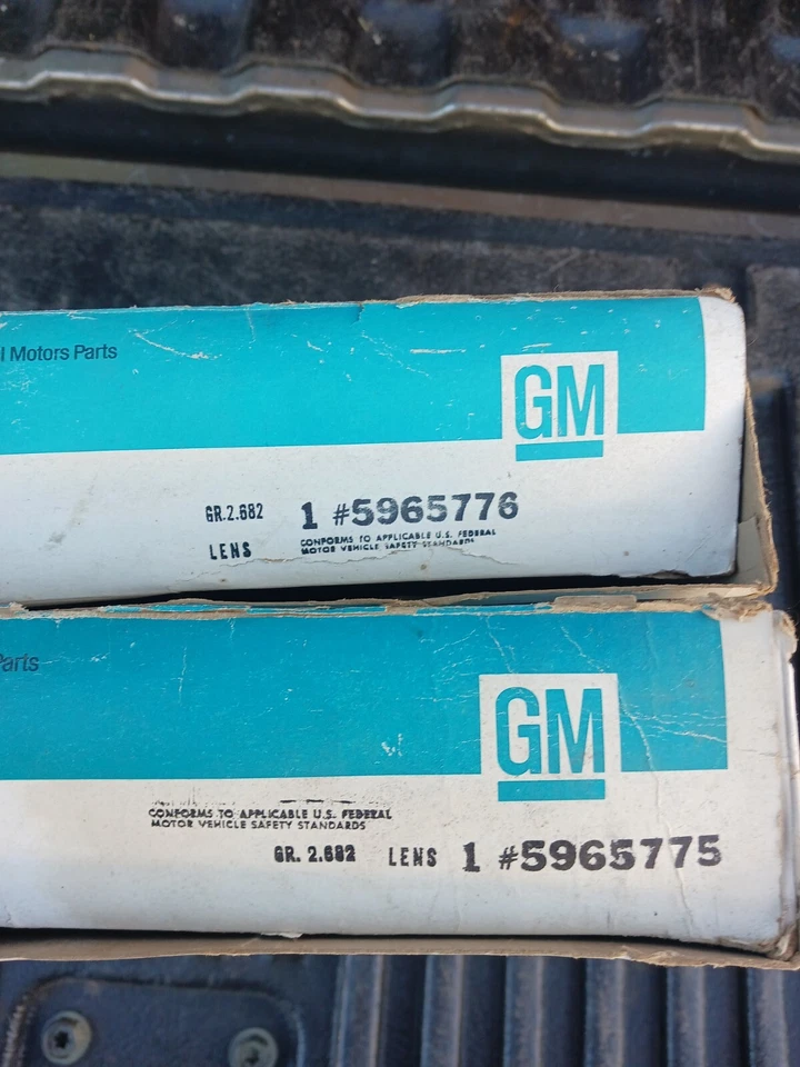 НОВЫЙ ИЗ СТАРЫХ ЗАПАСОВ GM 73-87 CHEVROLET GMC C10 K5 BLAZER BURBAN ЗАДНИЕ ФОНАРИ LENES PR НОВЫЙ В КОРОБКАХ - Изображение 3 из 4