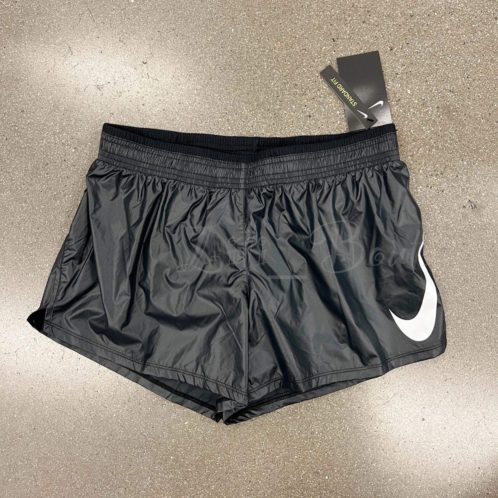 NWT Nike DB4354-010 Women Swoosh Running Shorts Lined Standard Fit Black White M