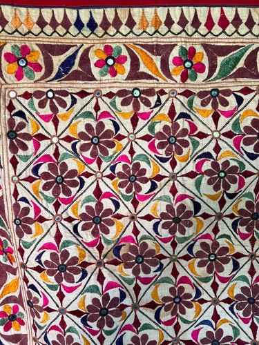 Ancienne tenture murale ethnique, Indienne, brodée main miroirs 195 cm x 102 cm - Imagen 3 de 12
