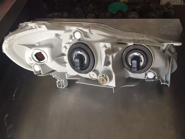 Passenger Right Headlight S Smoked Lens Fits 04-08 COROLLA 359167 - Image 3 of 3