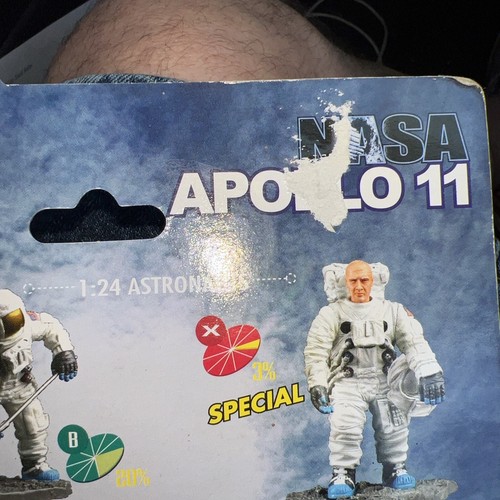 Dragon Can.Do Escala 1:24 NASA Apolo 11, Astronauta Caja Sin Abrir - Imagen 7 de 10