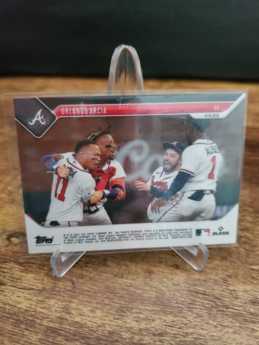 Orlando Arcia - 2023 MLB TOPPS NOW Tarjeta 64 RBI Walk off Red Parallel 4/10 - Imagen 2 de 2