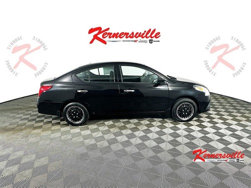 2016 Nissan Versa 1.6 S FWD 4dr Sedan Backup Camera Bluetooth - Picture 8 of 12