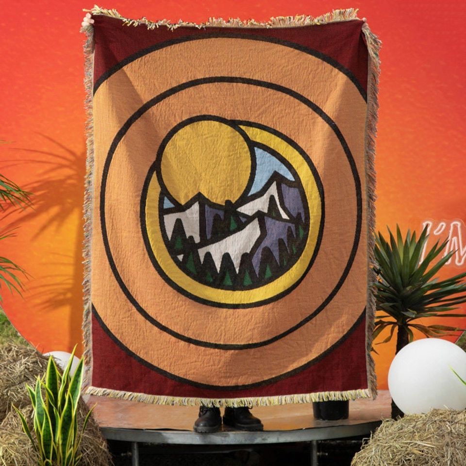 Mountain Peak Sun Woven Blanket