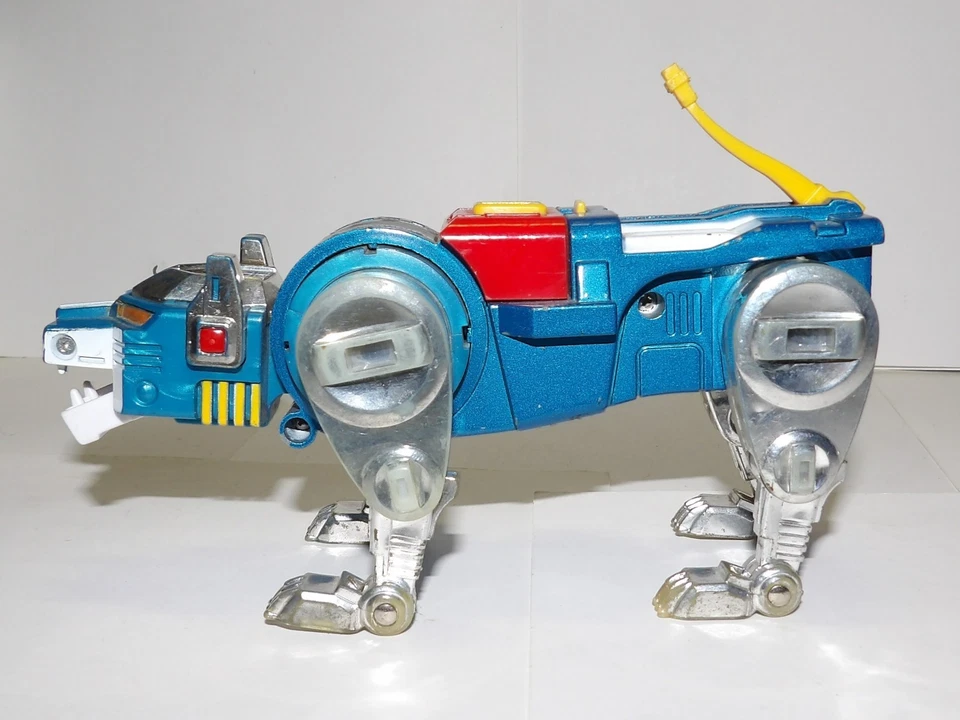 Vintage Voltron ~ BLUE LION ~ Diecast Figure Made in Japan #4 Toy Y&K 1981 - Image 4 of 4