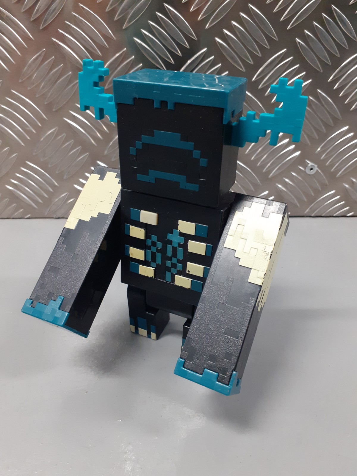 Picture 1 of 2