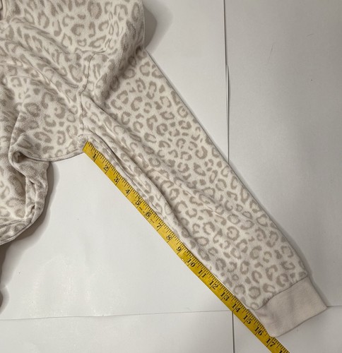 Old Navy Fleece Shorts Long Sleeve Romper Womens Size XL Pajama 1 Piece Leopard - Picture 6 of 15