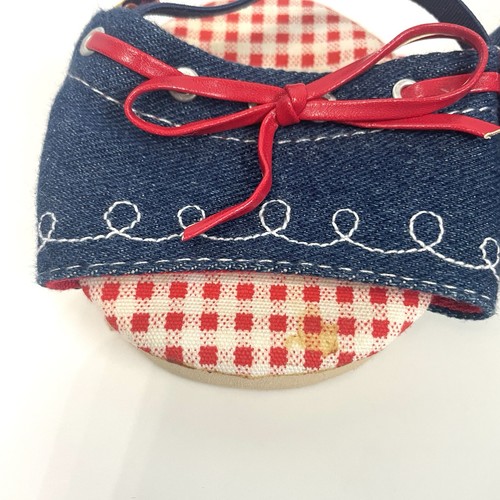 Conjunto de 3 Vestido Jersey Build A Bear Rojo Guinga Denim con Sombrero y Zapatos - Imagen 5 de 9