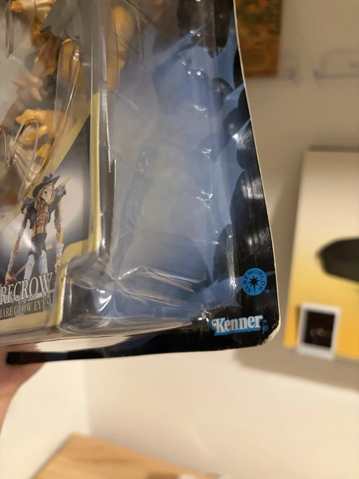 Figura de acción Kenner Batman The Dark Knight Series Scarecrow 1996 (GLOW EYES) Foto 3 de 4