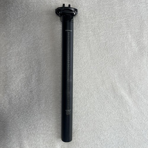 Giant D-Fuse Aluminum Seatpost Black Used