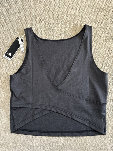 Adidas AEROREADY Yoga Studio Camiseta sin mangas corta con espalda en V profunda - Negra - Nueva con etiquetas - Imagen 3 de 7