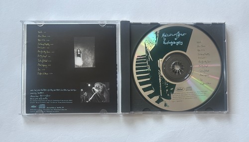 MAZZY STAR She Hangs Brightly | 1990 Capitol CD - Picture 3 of 3