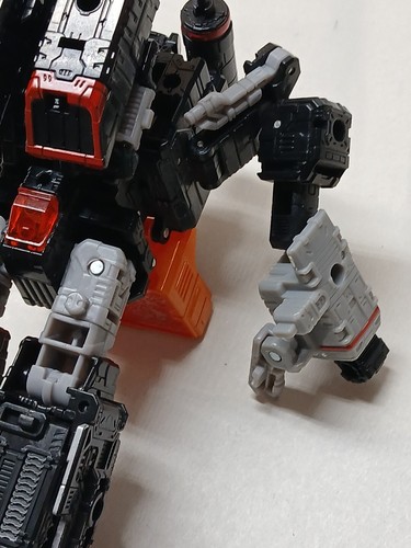 Takara Tomy Transformers SIEGE SG-EX Soundblaster 2018 - Picture 7 of 9