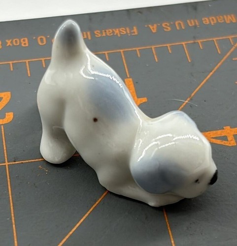Estatuillas de porcelana en miniatura vintage de perros hechas en Japón de 1,5" x3 - Imagen 2 de 3