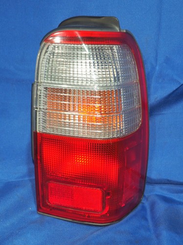 1996-2000 Toyota 4Runner Rear Passenger Right Side Tail Light Lamp W/Warranty